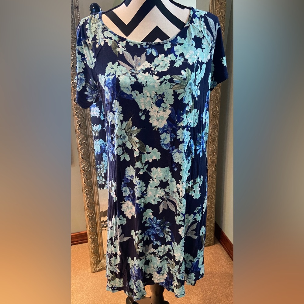 Floral blue dress